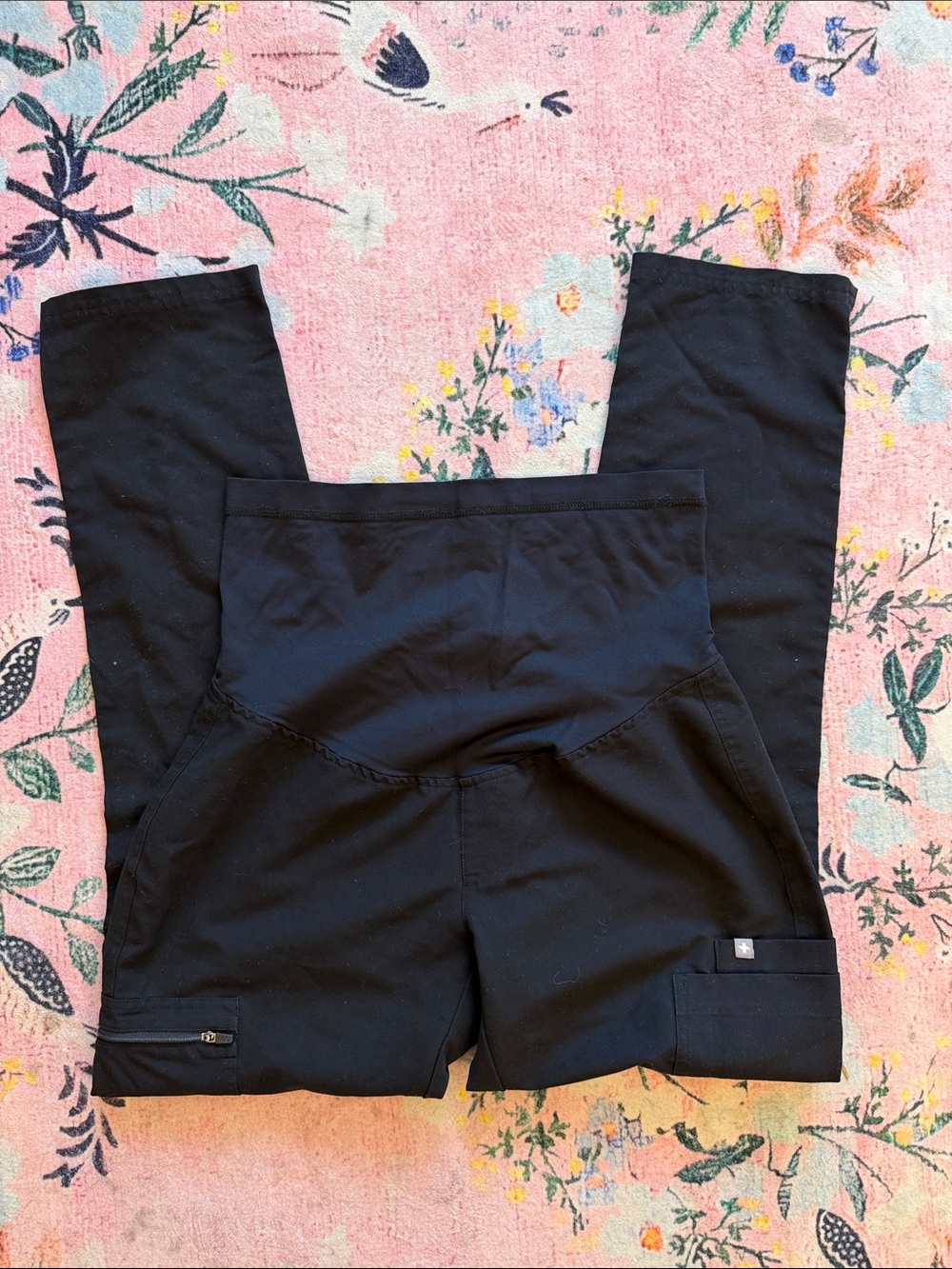 Figs maternity scrub pants